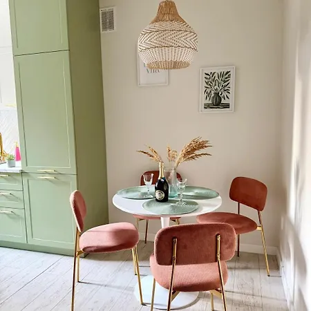 Olive Centrum 2-bedroom * Ченстохова